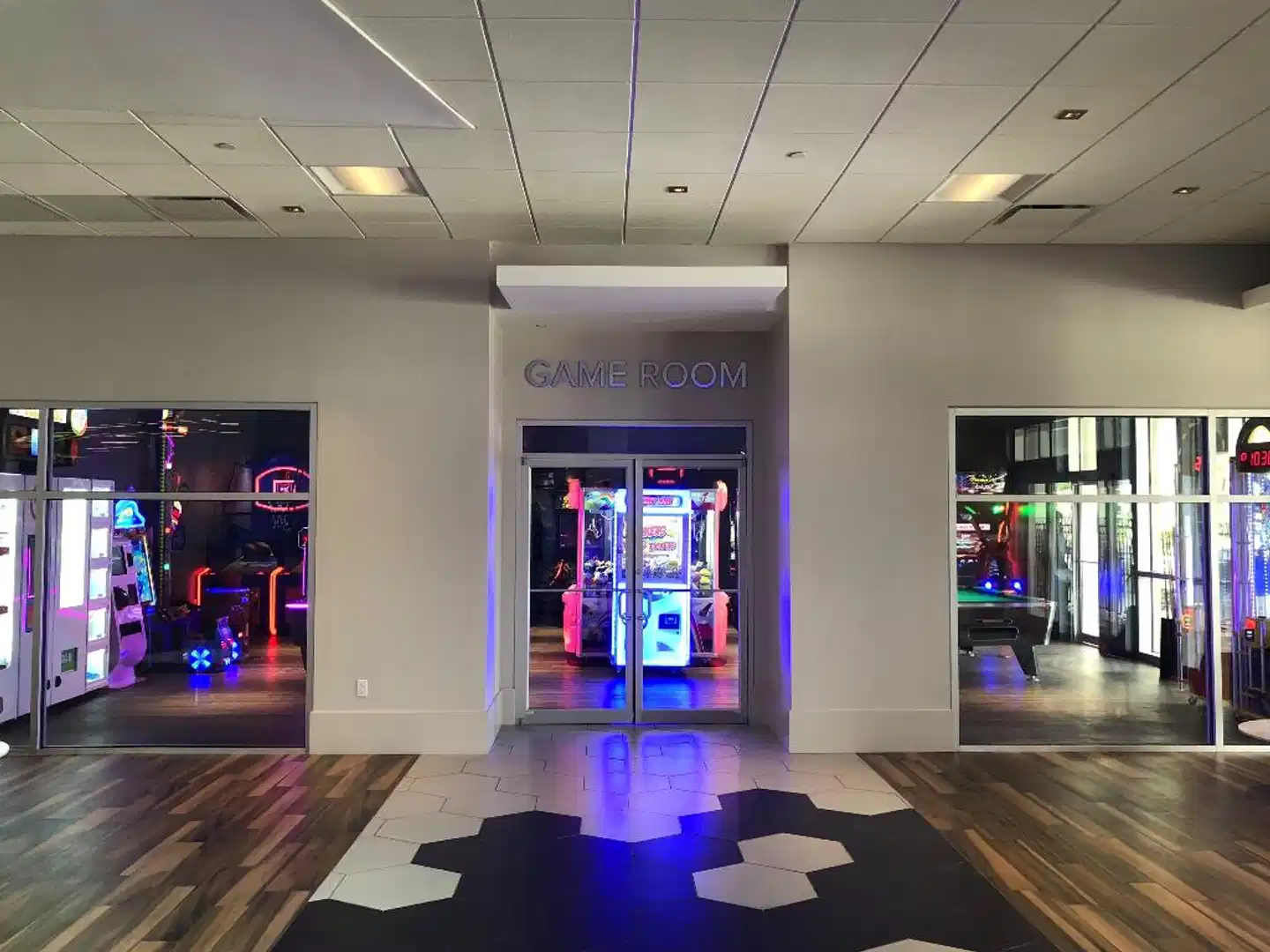 Avanti Palms Resort and Conference Center Lobby