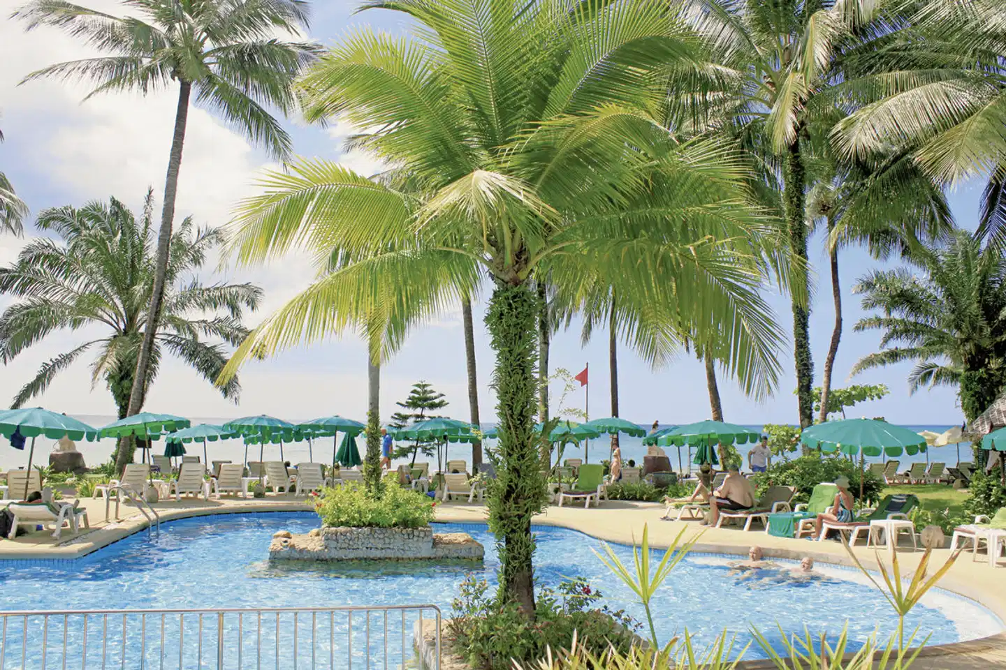 Khao Lak Palm Beach Resort Pool