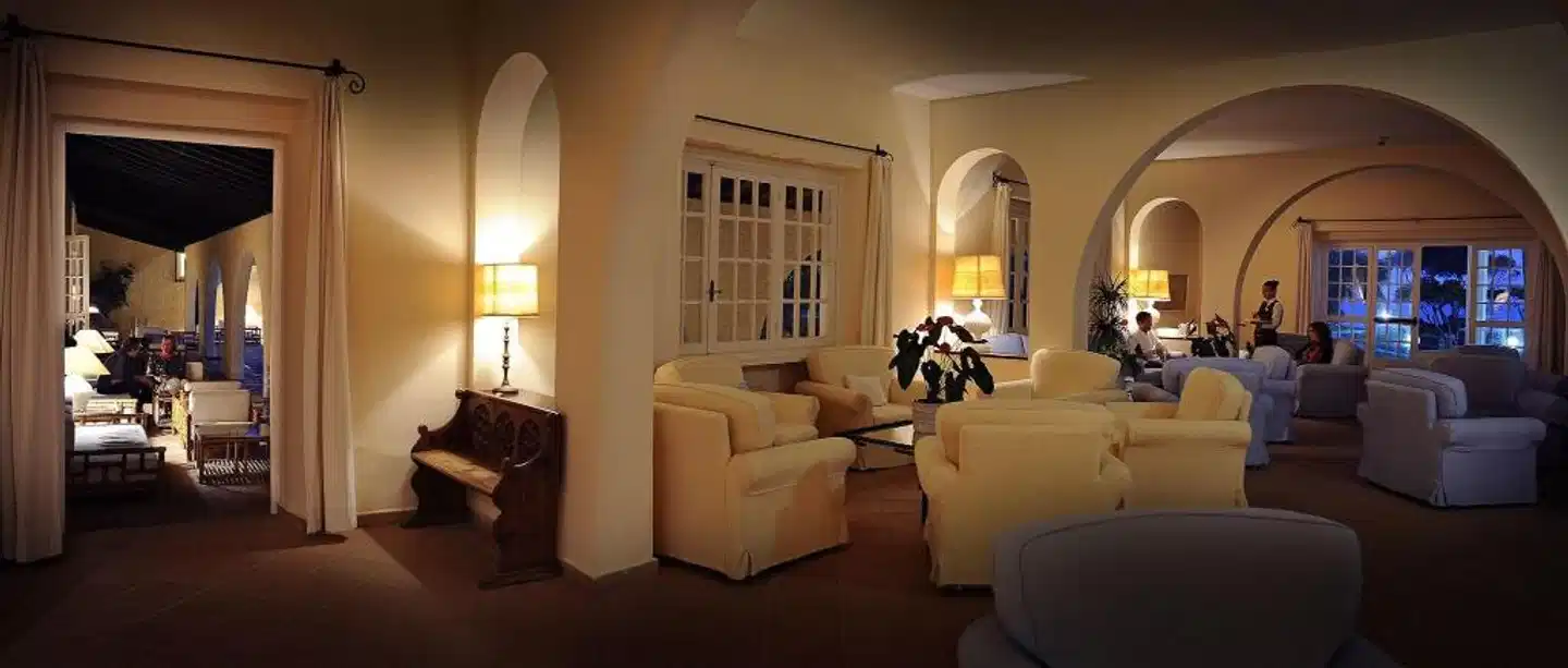 Is Morus Relais Lobby