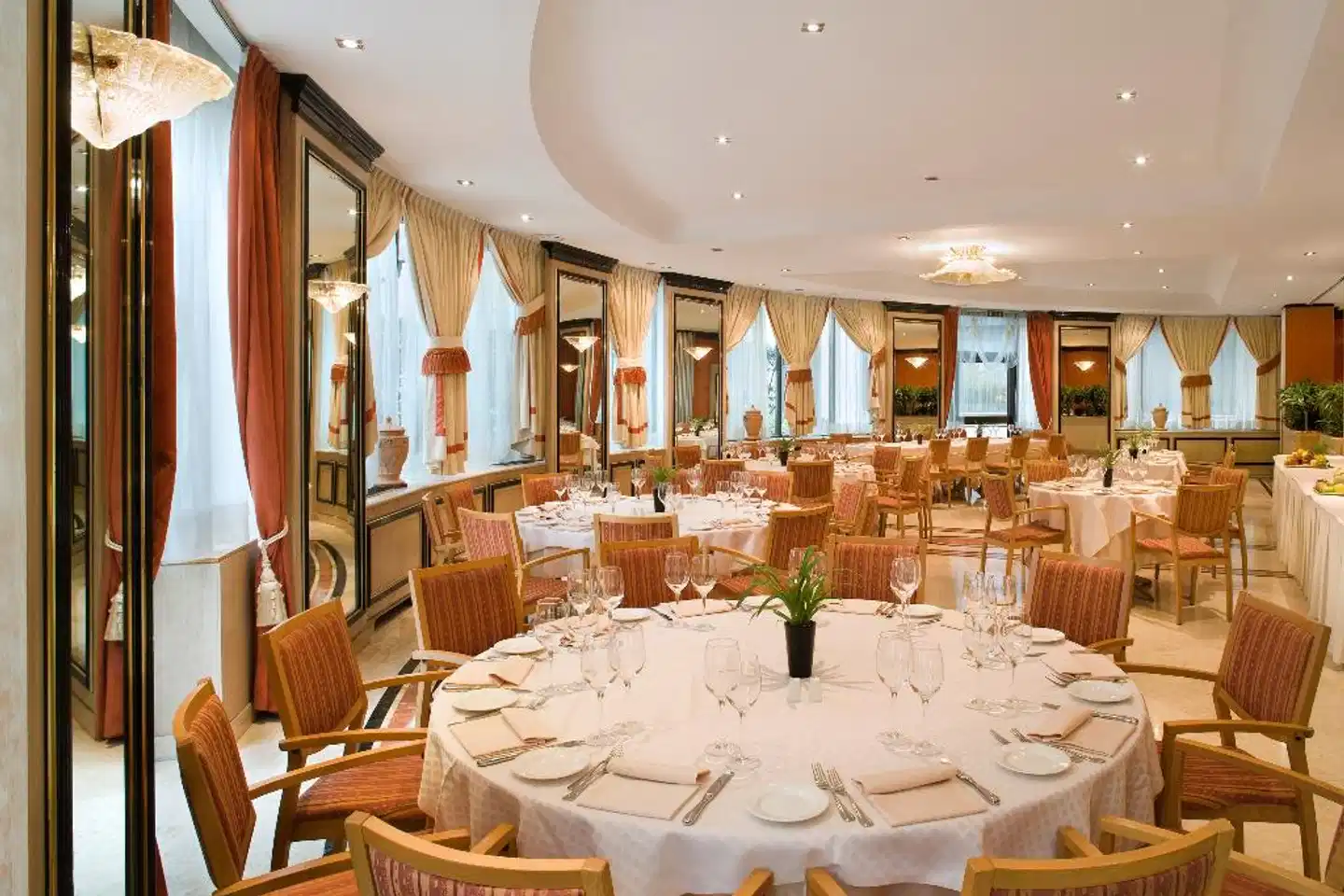 UNA Hotel Scandinavia Restaurant