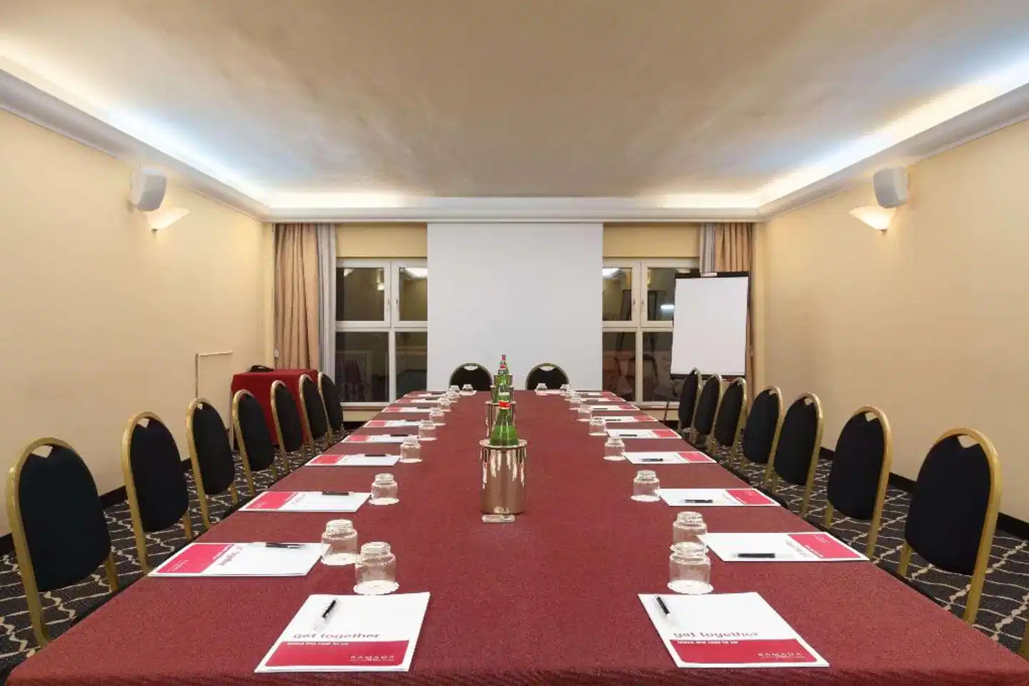 Ramada Naples Konferenz