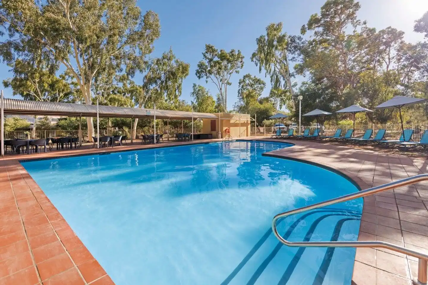 Outback Hotel & Lodge Pool