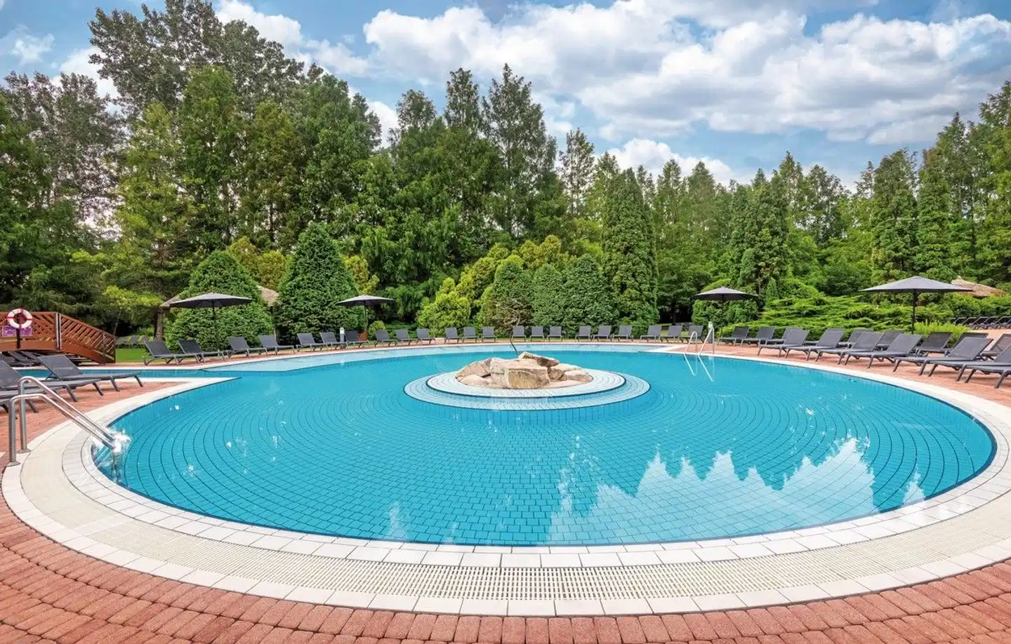 Lotus Therme Hotel & Spa Pool