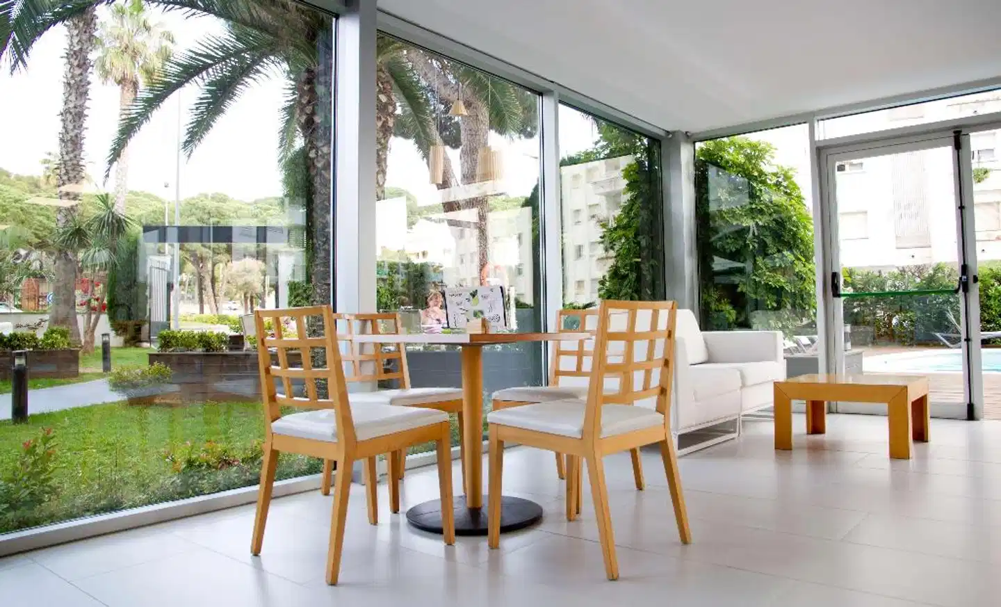 ALEGRIA Fenals Mar Restaurant