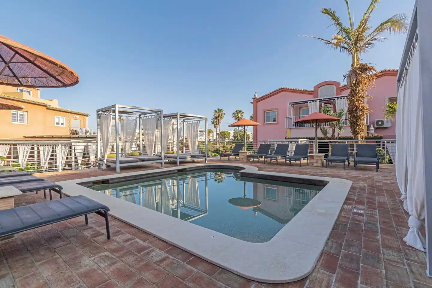 Villas D. Dinis Charming Residence Pool