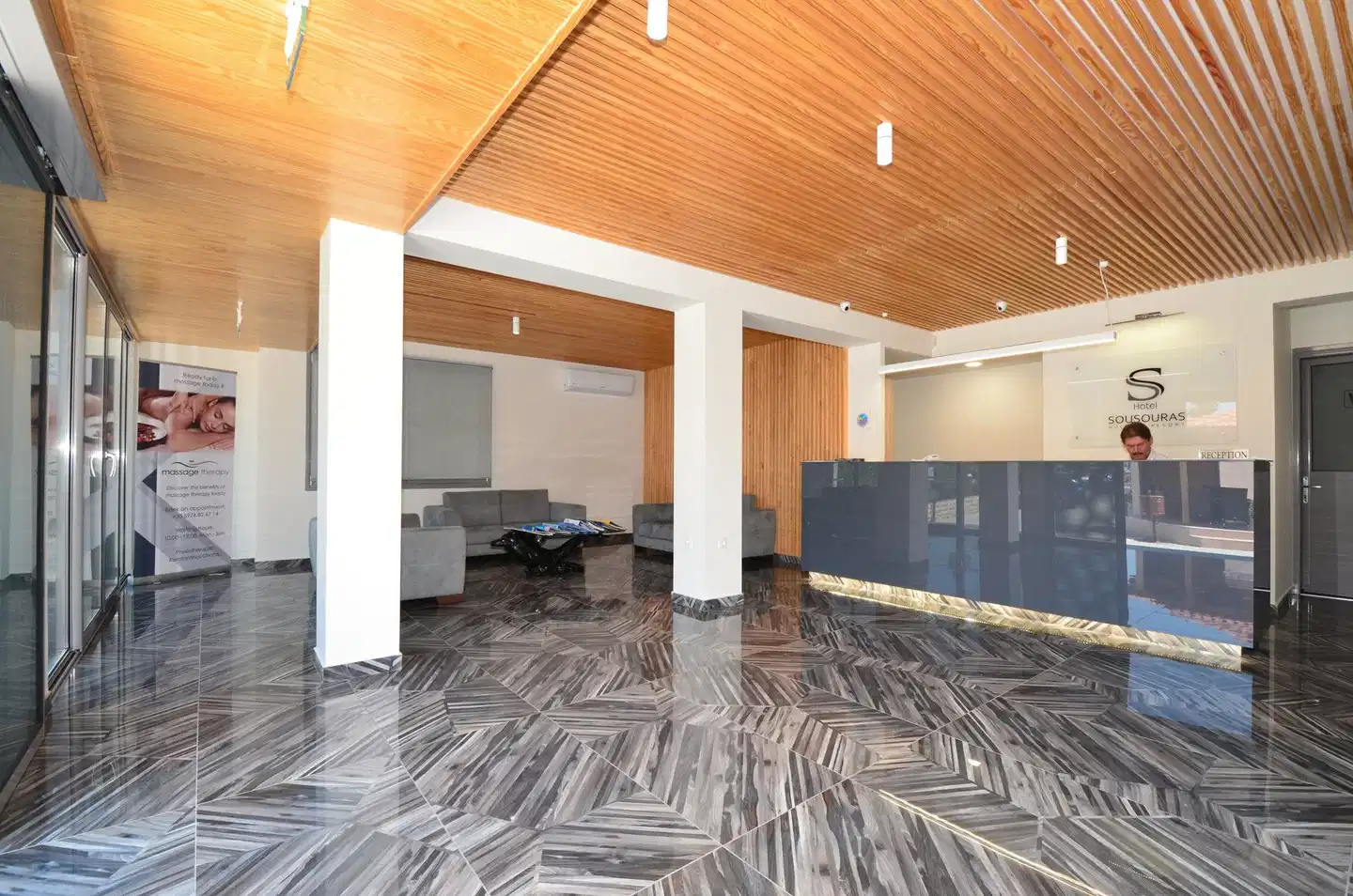 Sousouras Lobby