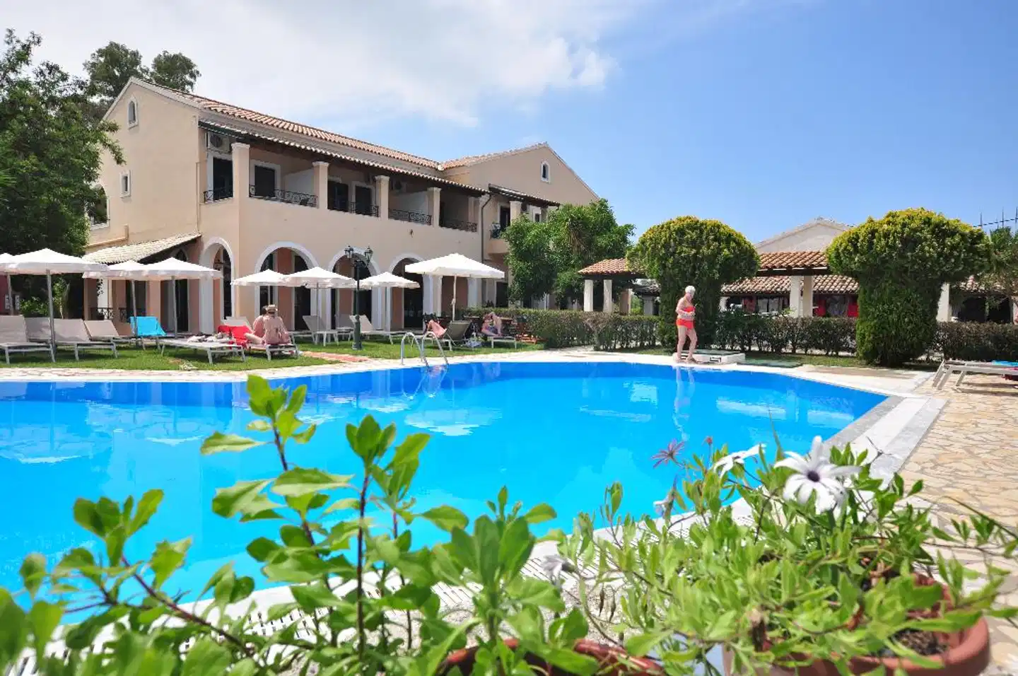 Acharavi Garden Pool