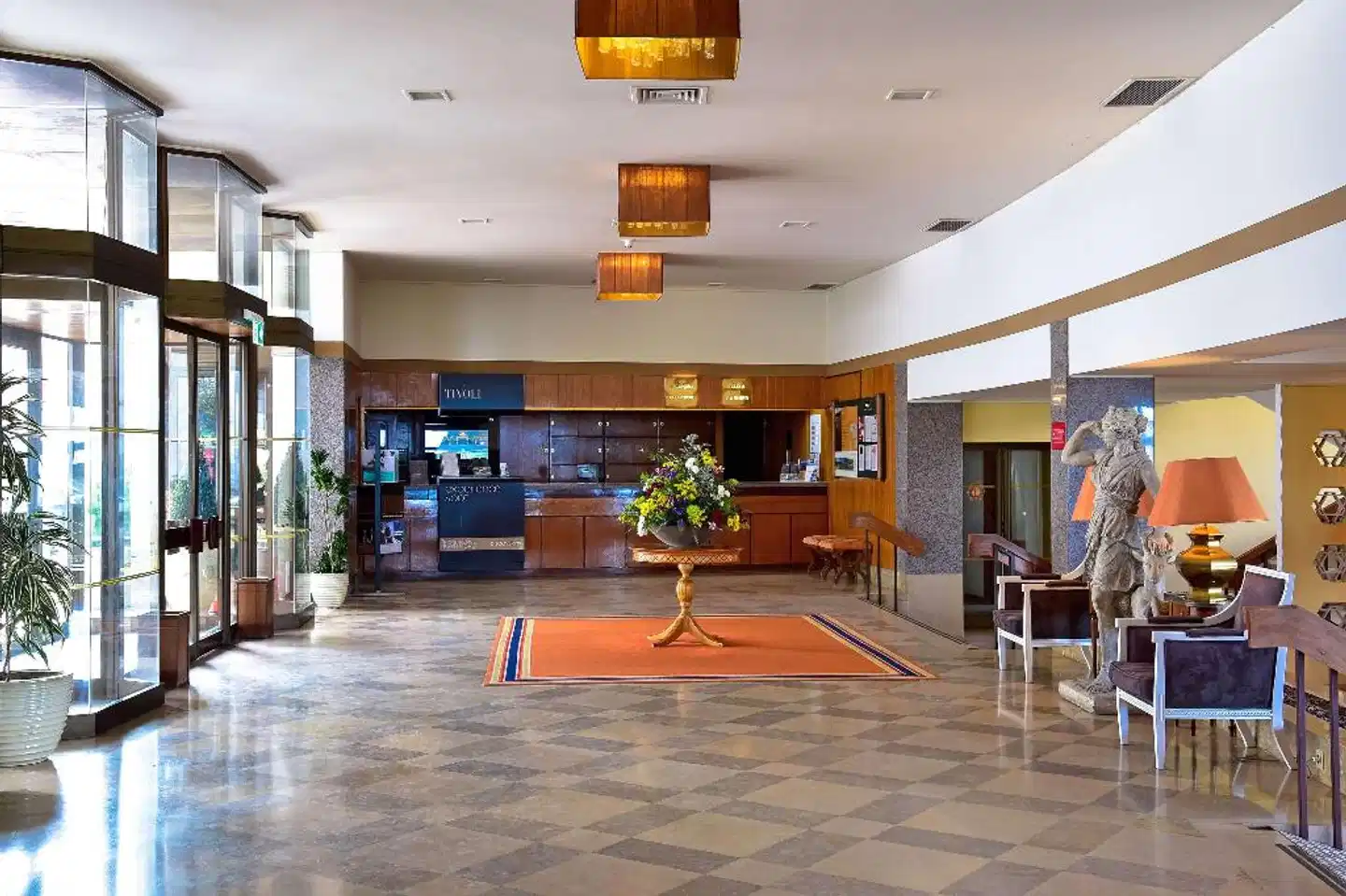 NH Sintra Centro Lobby
