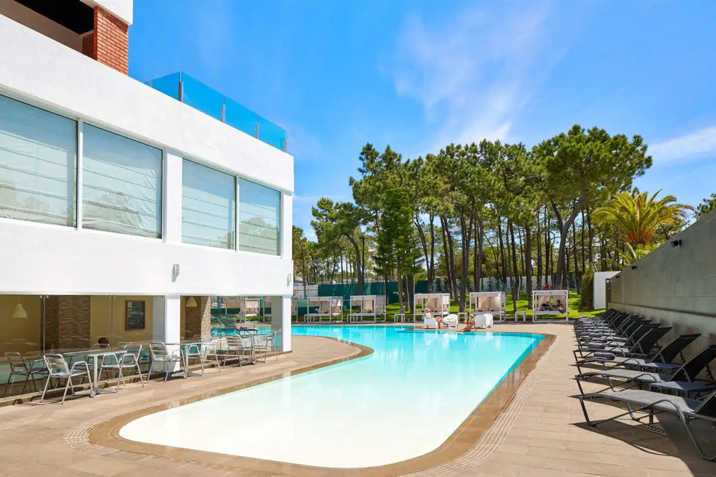 Alcazar Beach & Spa Pool