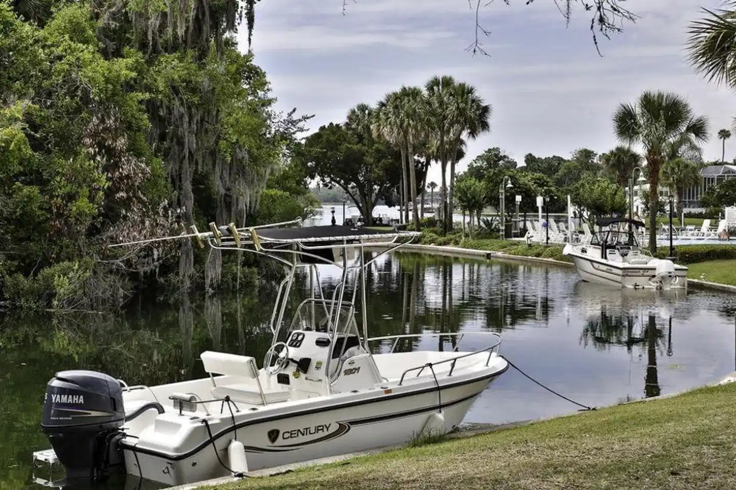 Plantation on Crystal River Pool