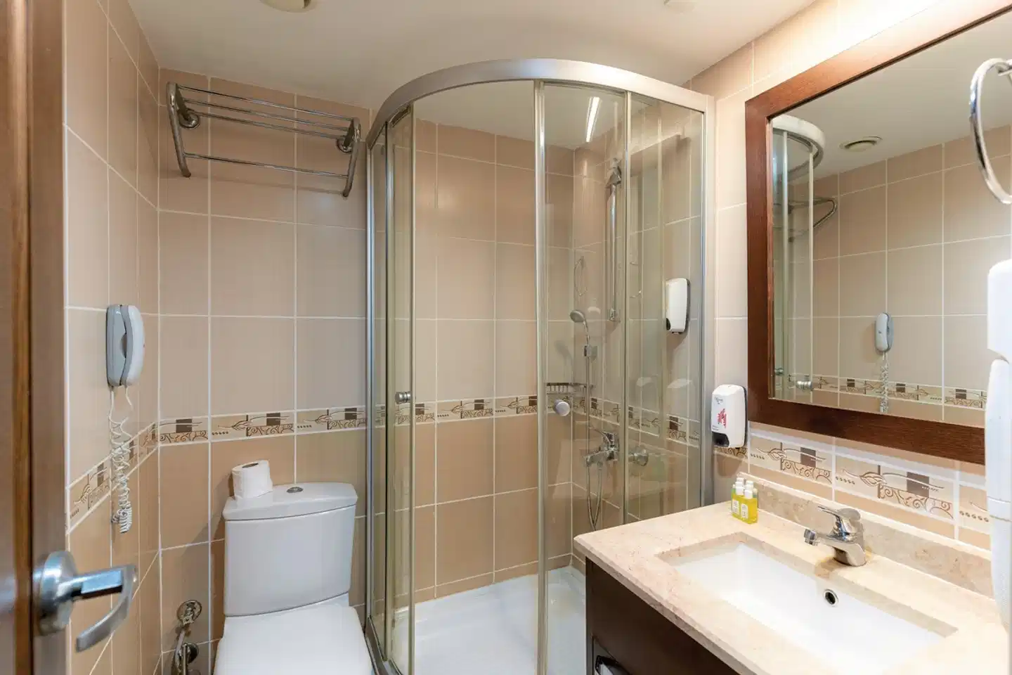 Latanya Park Resort Badezimmer