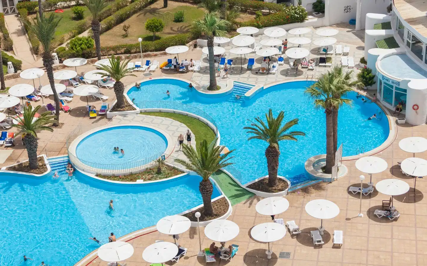 El Mouradi Skanes Pool