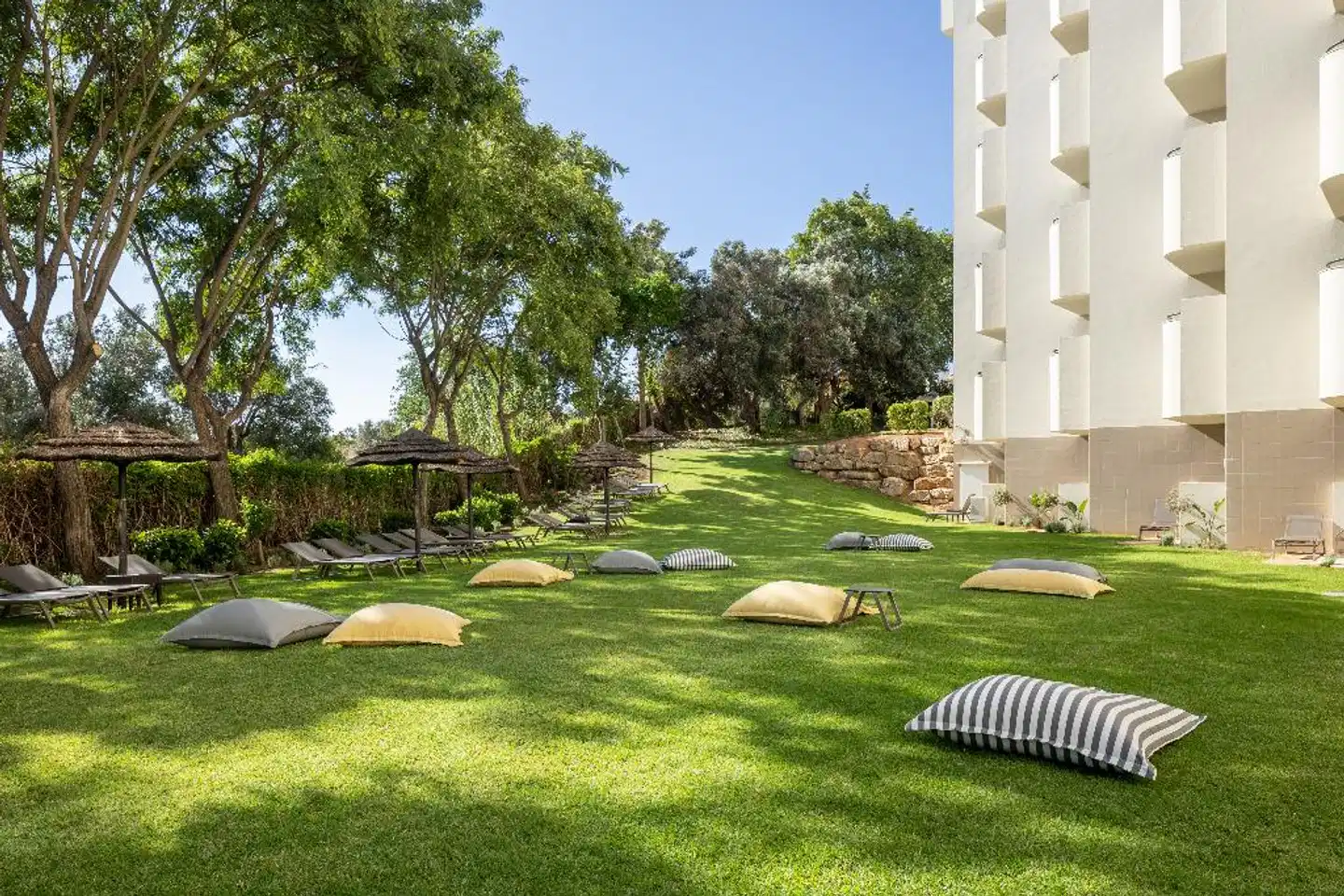 Holiday Inn Algarve Albufeira Garten