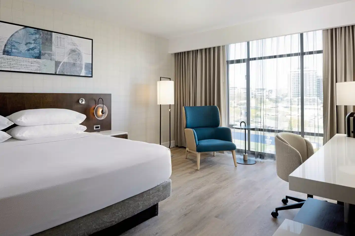 Delta Hotels by Marriott Victoria Ocean Pointe Resort Wohnbeispiel