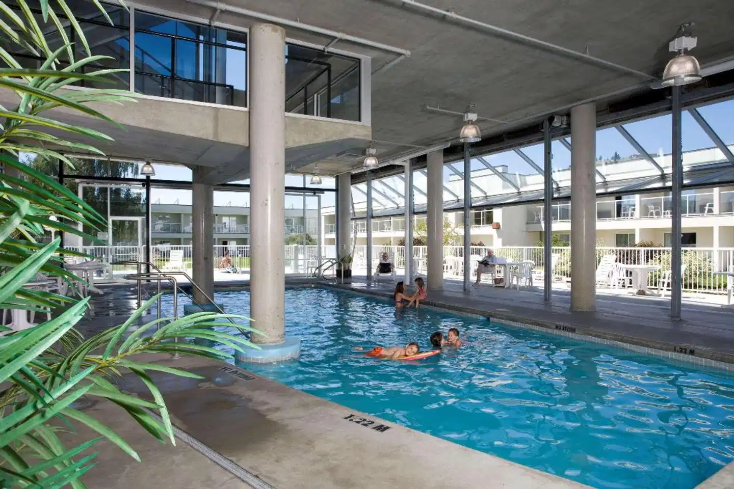 Best Western Plus Kelowna Hotel & Suites Hallenbad