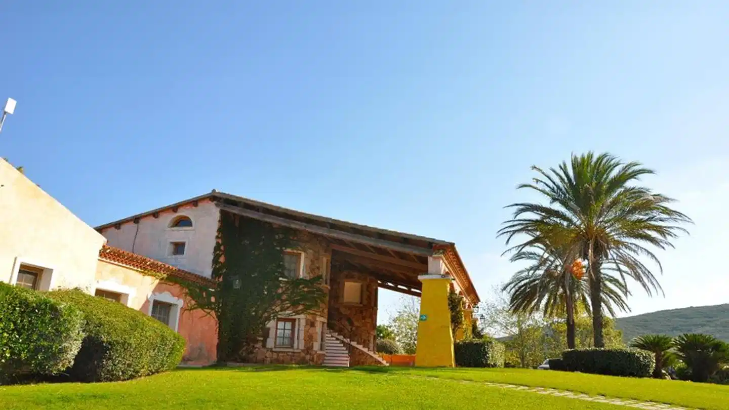 Liscia Eldi Resort Aussenansicht