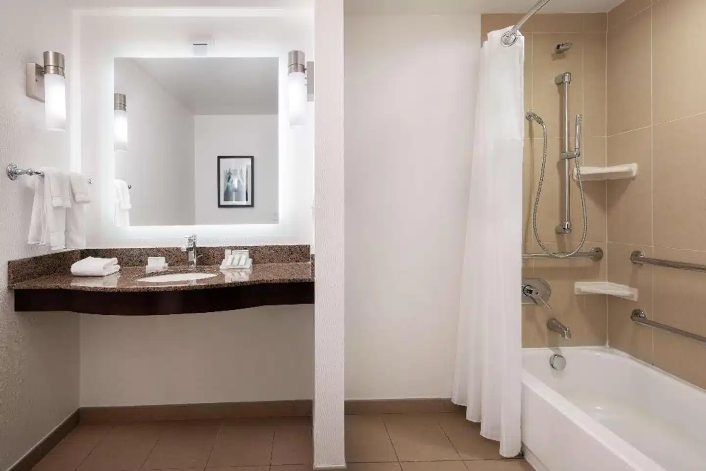 Hilton Garden Inn Denver/Cherry Creek Badezimmer