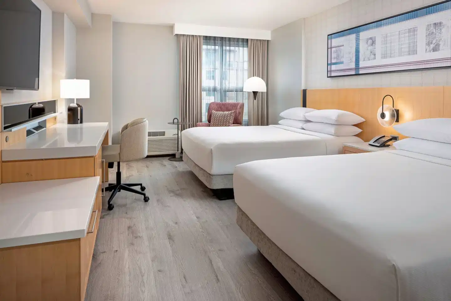 Delta Hotels by Marriott Grand Okanagan Resort Wohnbeispiel