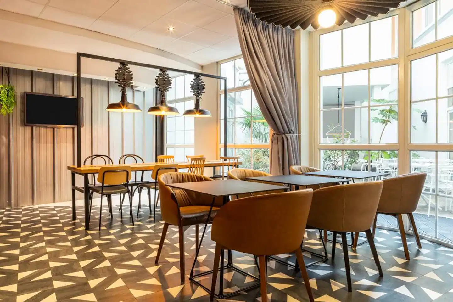 ibis Paris Ornano Montmartre North 18th Bar