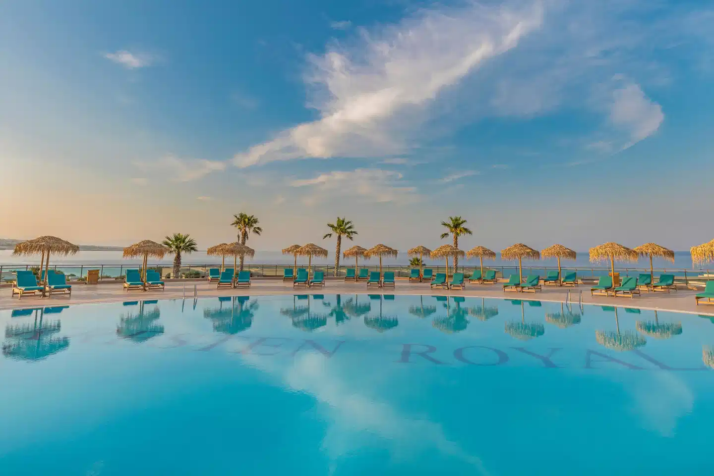 Kresten Royal Euphoria Resort Pool