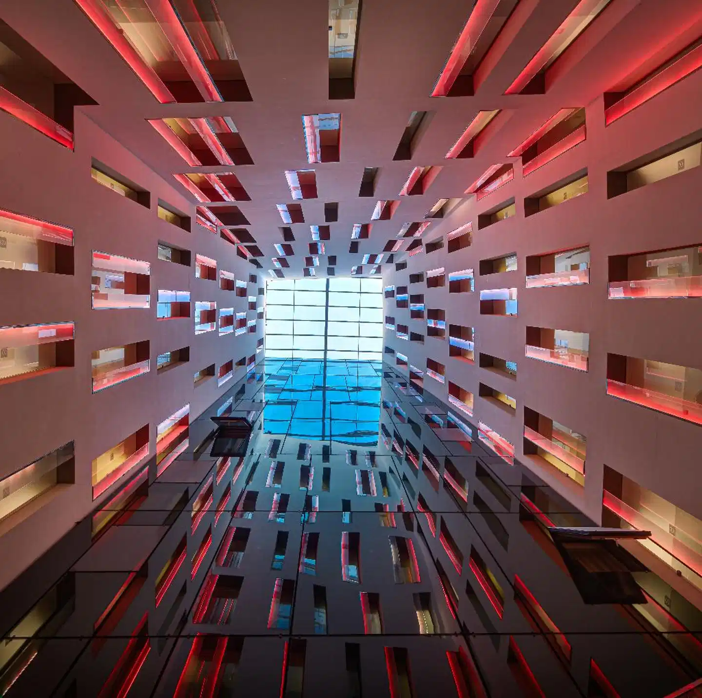 Sercotel Rosellón Lobby