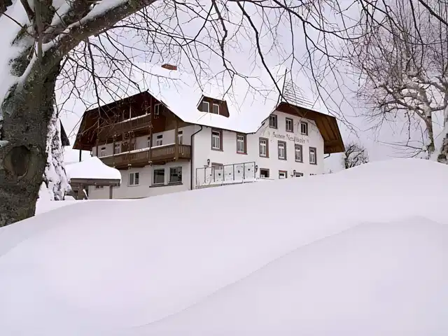 Sonne Neuhäusle Aussenansicht