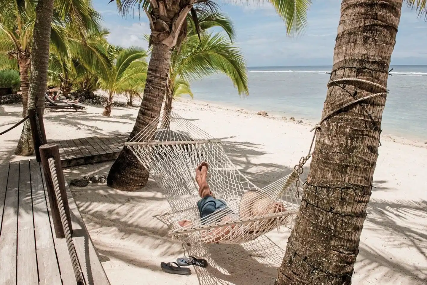 Magic Reef Beachfront Bungalows Strand