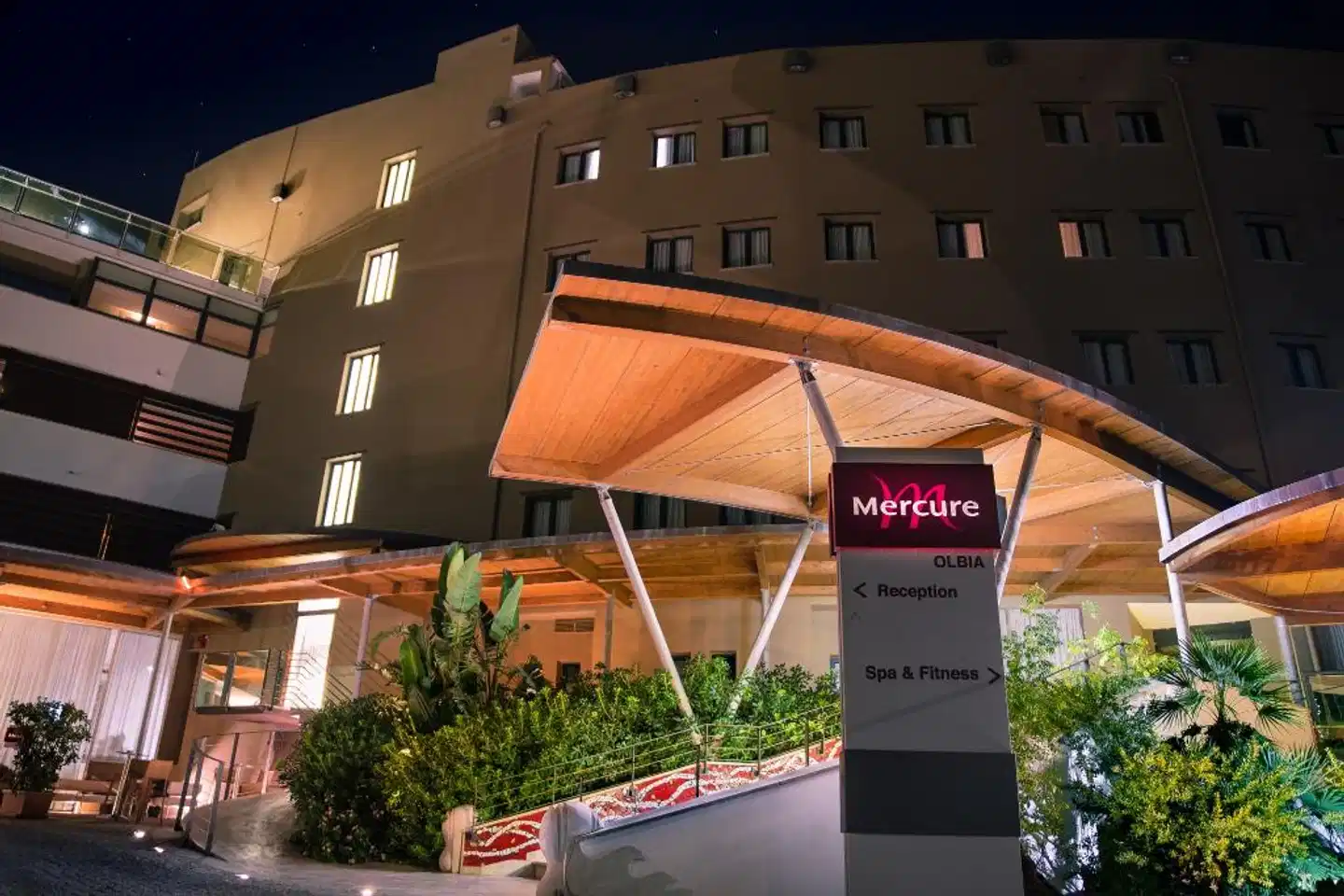 Mercure Olbia Aussenansicht