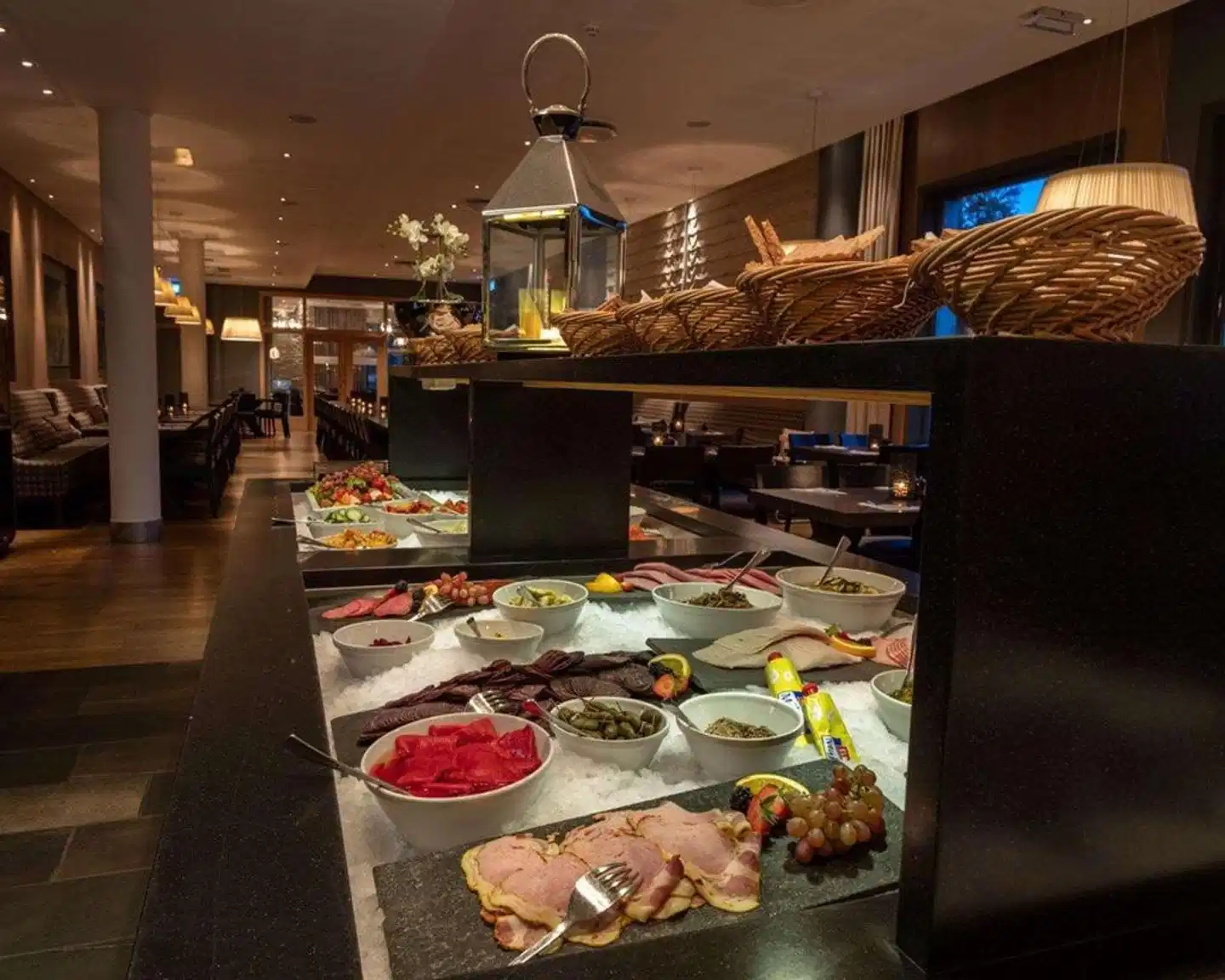 Skifer Hotel Restaurant