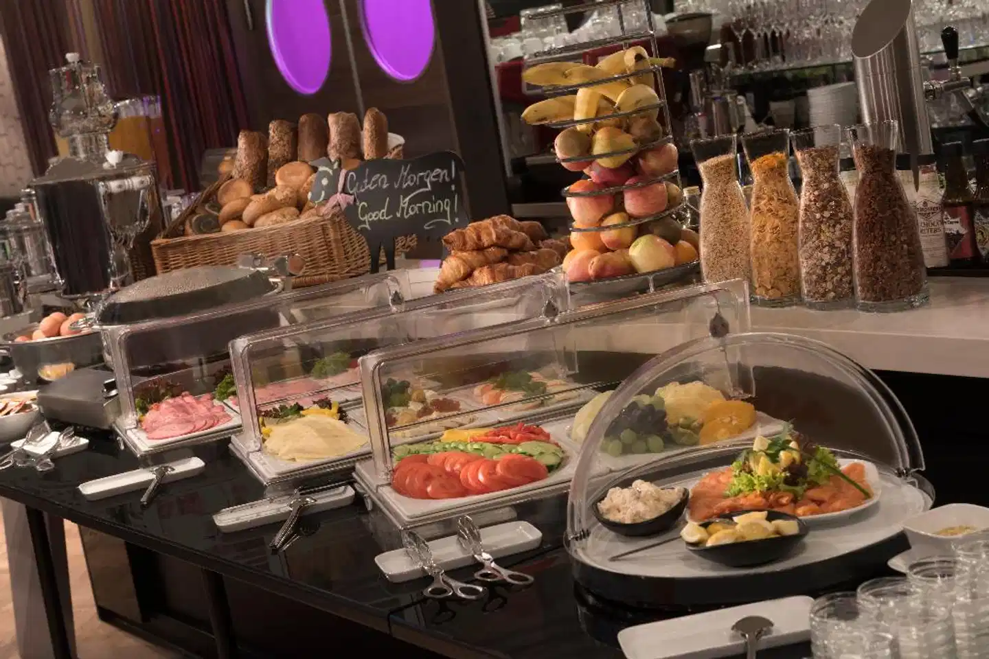 Adina Apartment Hotel Berlin Hackescher Markt Restaurant