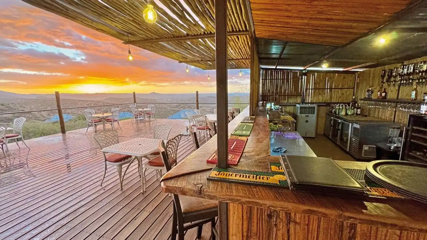 River Crossing Lodge Terrasse