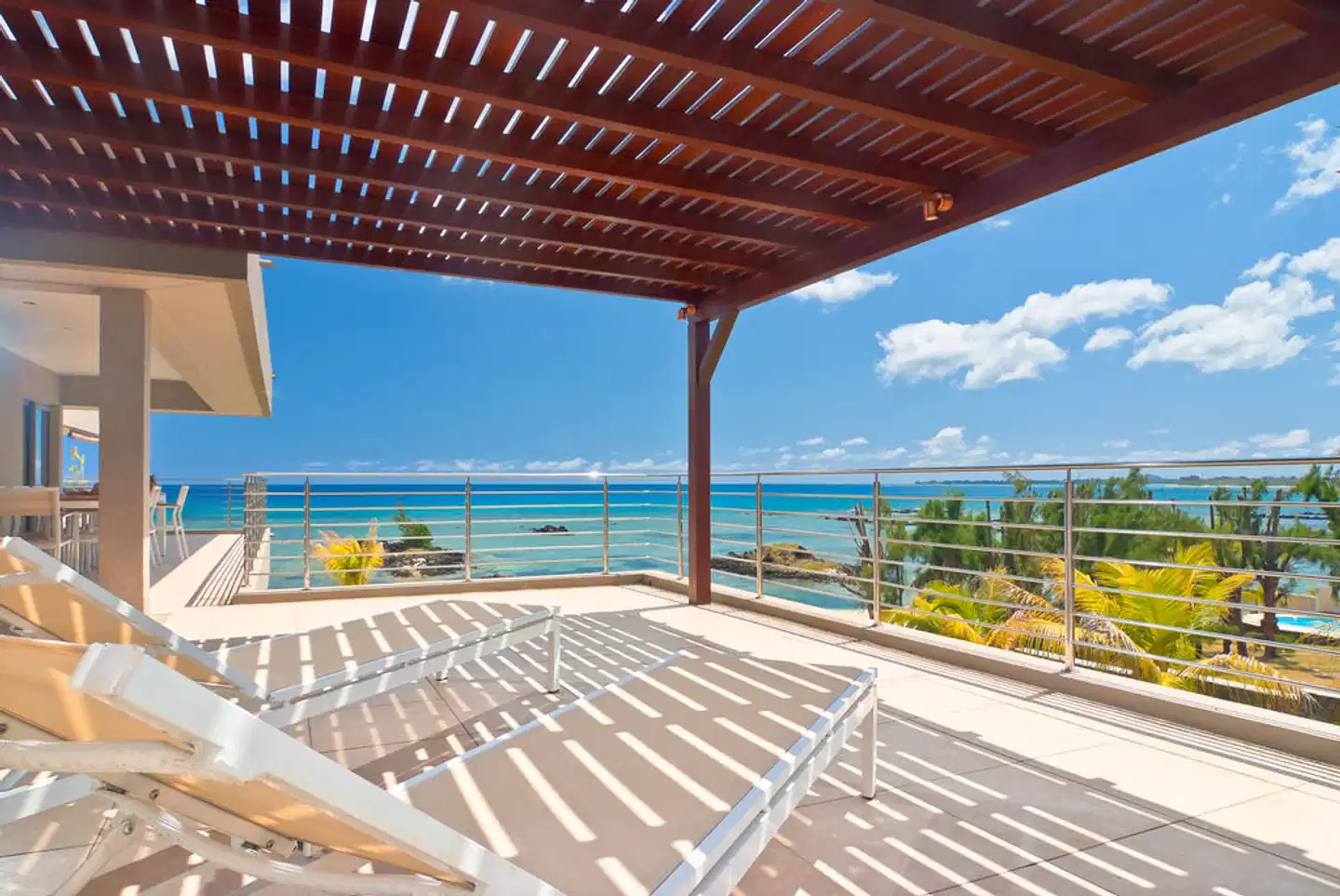 Bon Azur Beachfront Suites & Penthouses by LOV Terrasse