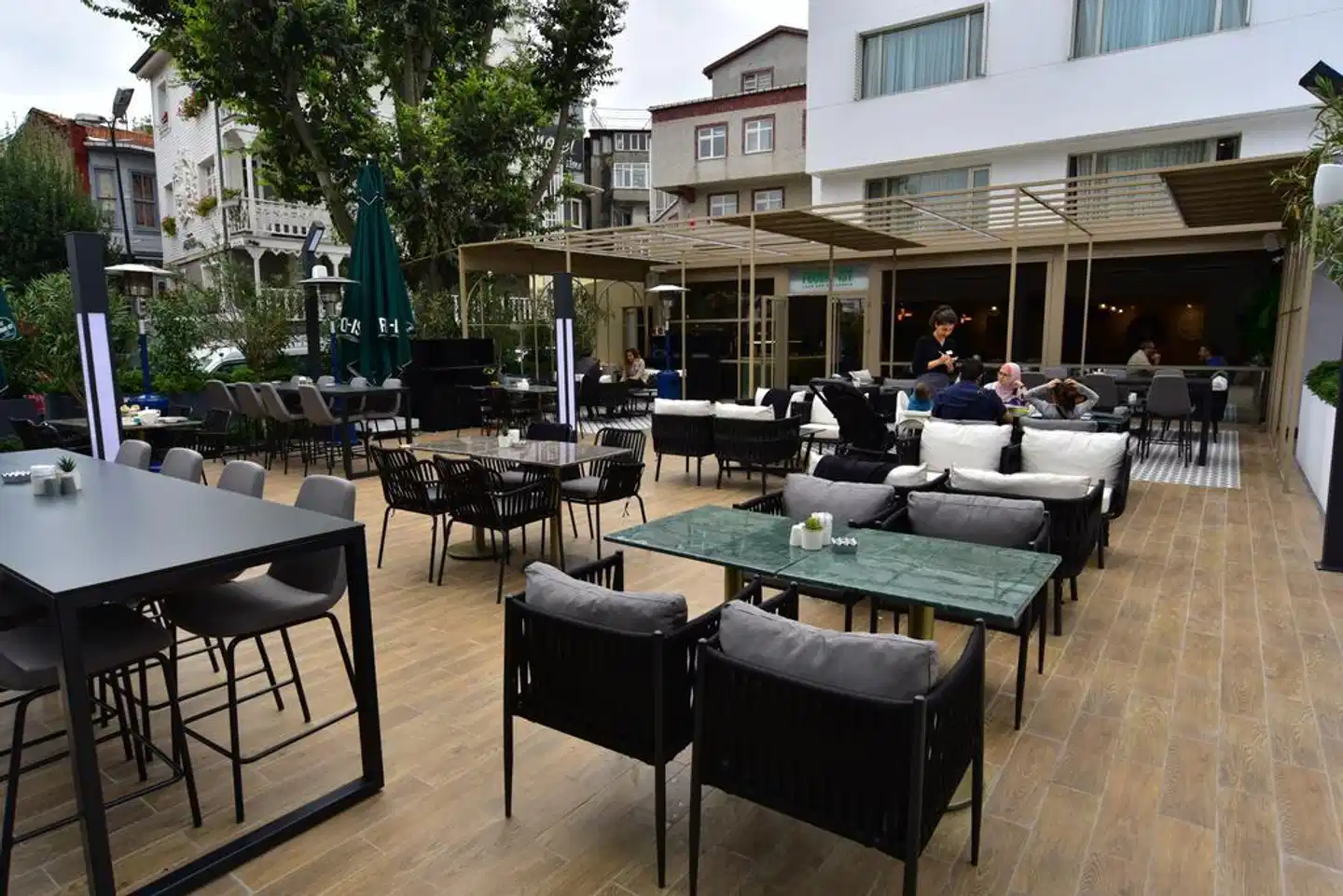 Vogue Hotel Supreme Istanbul Terrasse