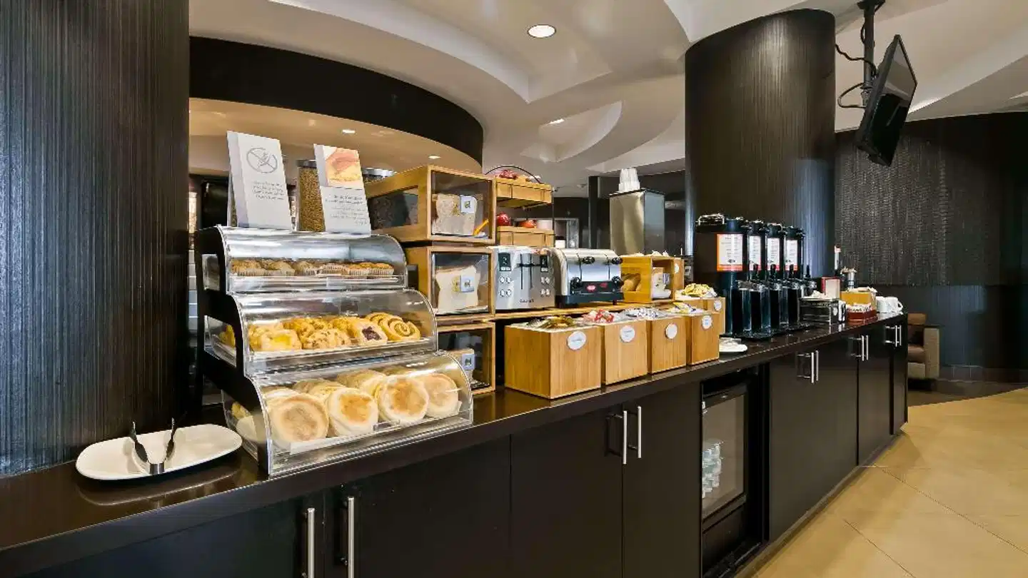 Best Western Premier Freeport Inn & Suites Restaurant