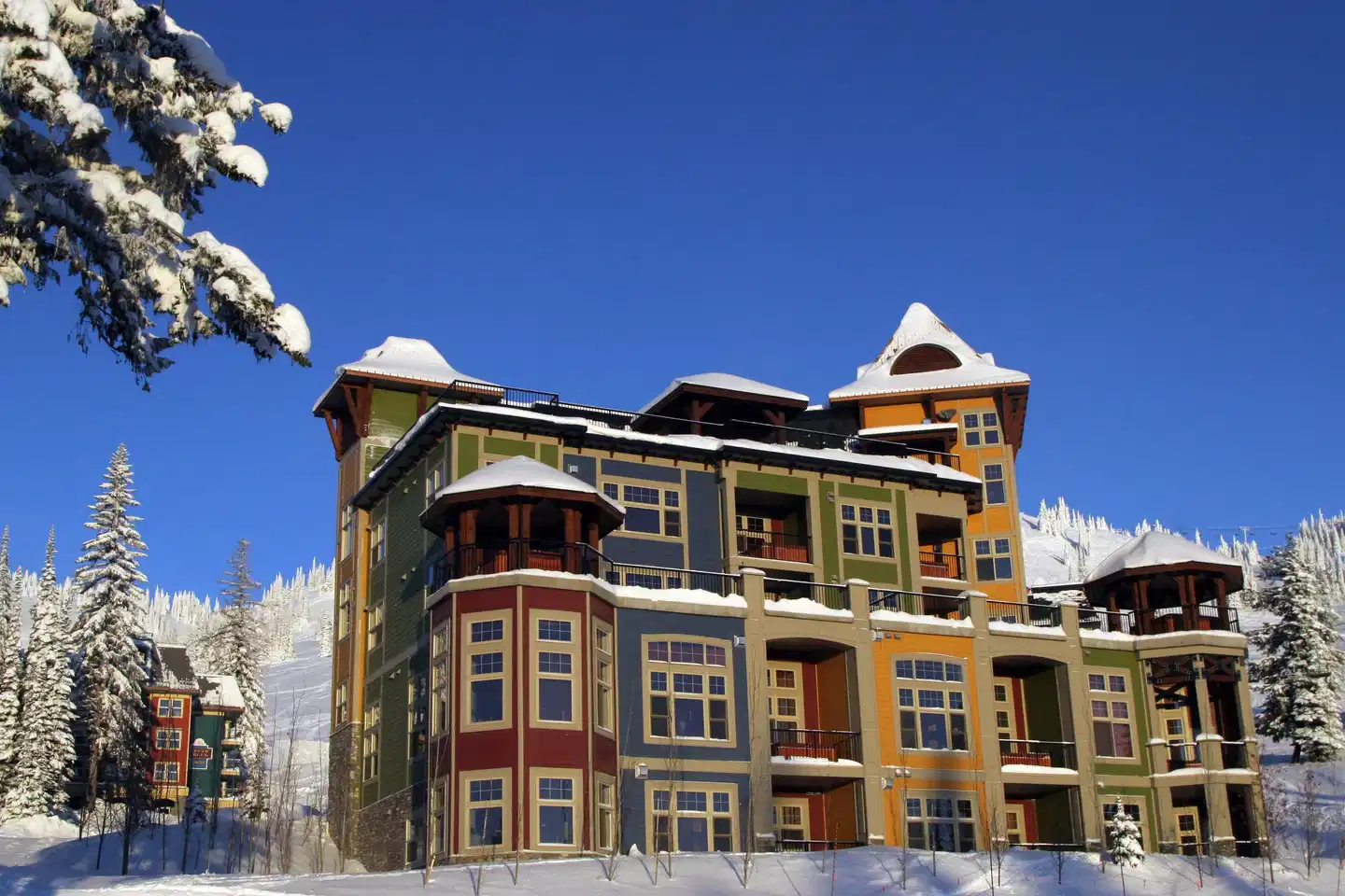 SnowBird Lodge Aussenansicht