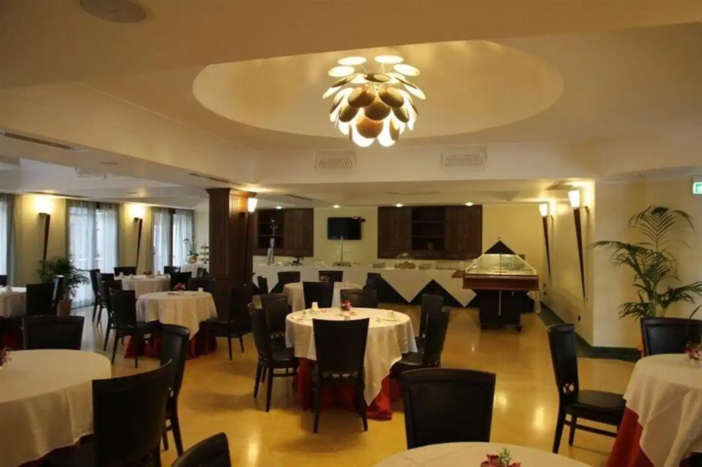 Artemis Hotel Restaurant