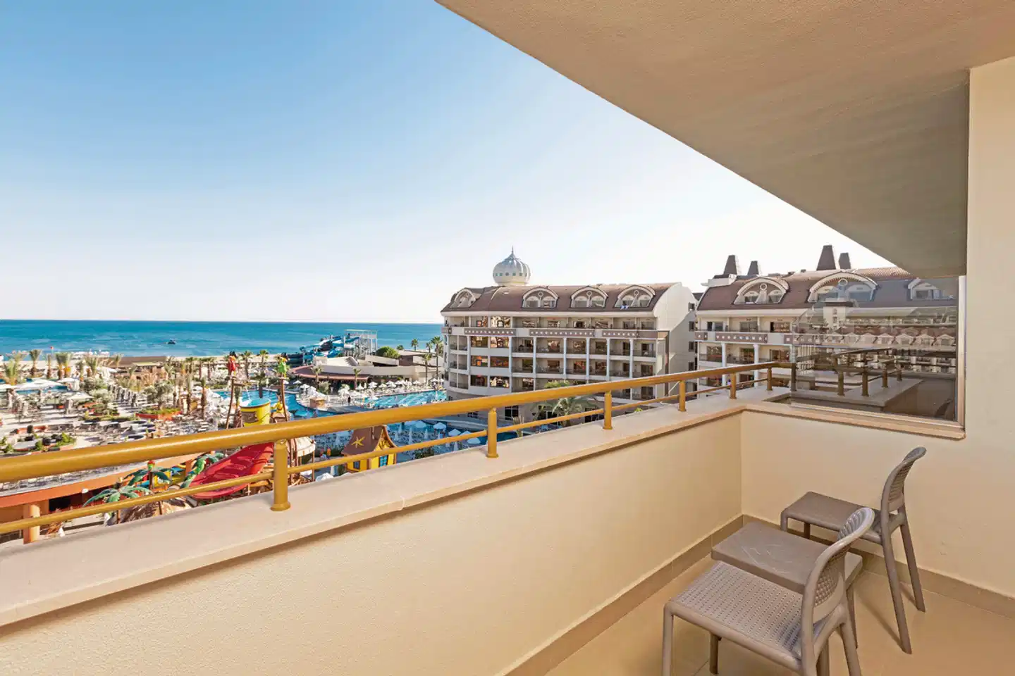 Kirman Belazur Resort & Spa Aussenansicht