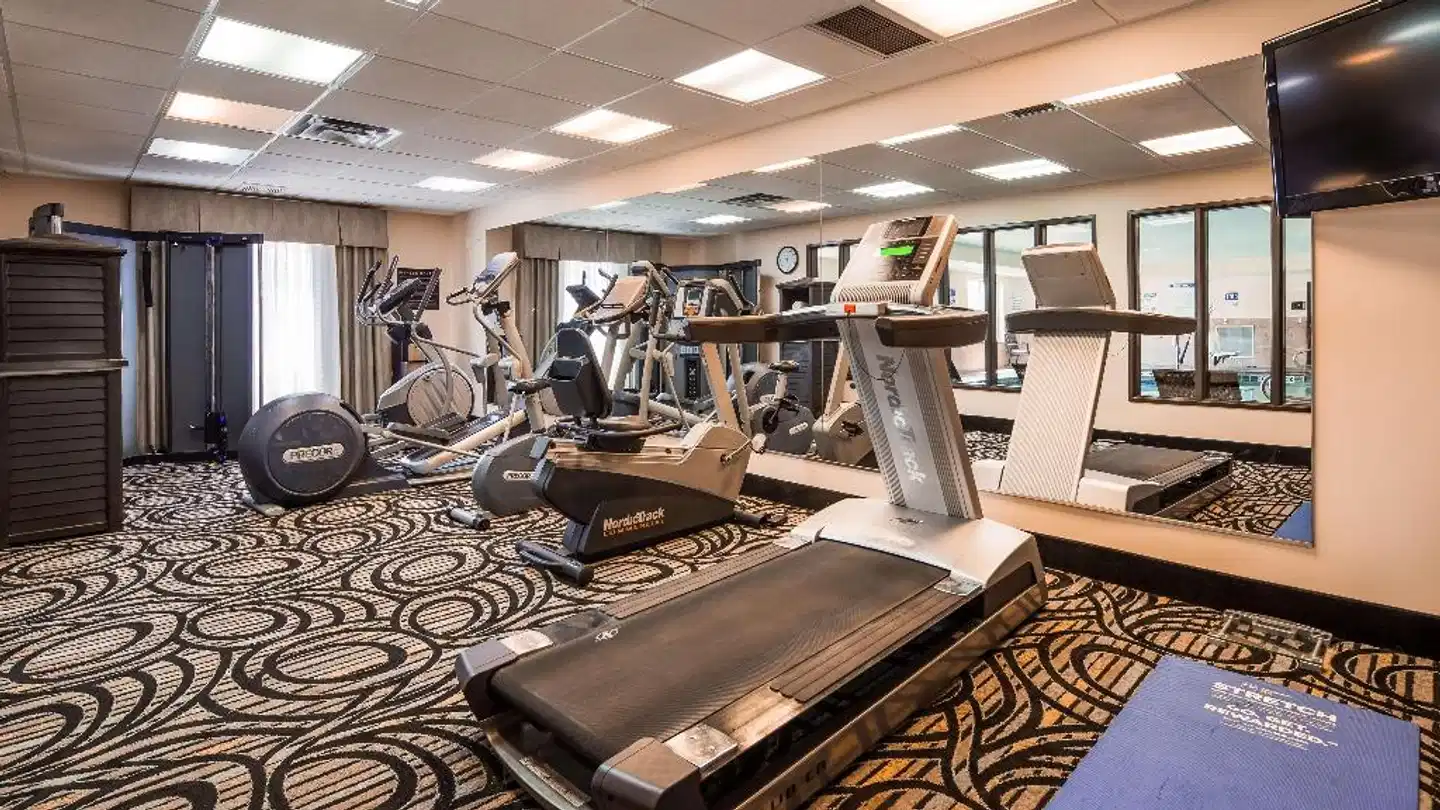 Best Western Plus Airport Inn & Suites Sport und Entertainment