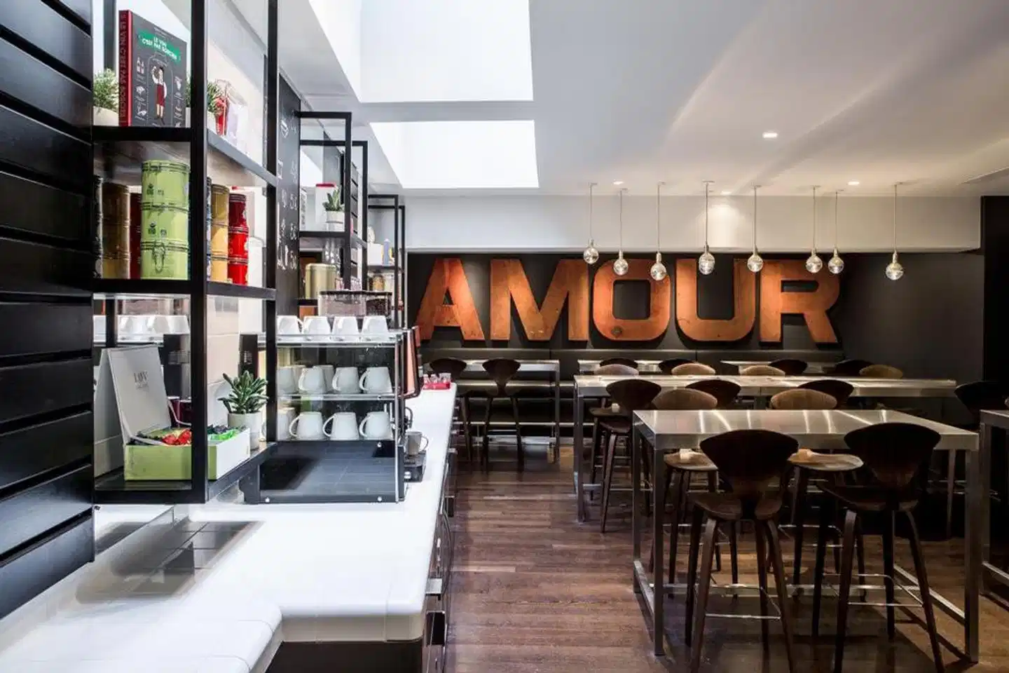 Le General Restaurant