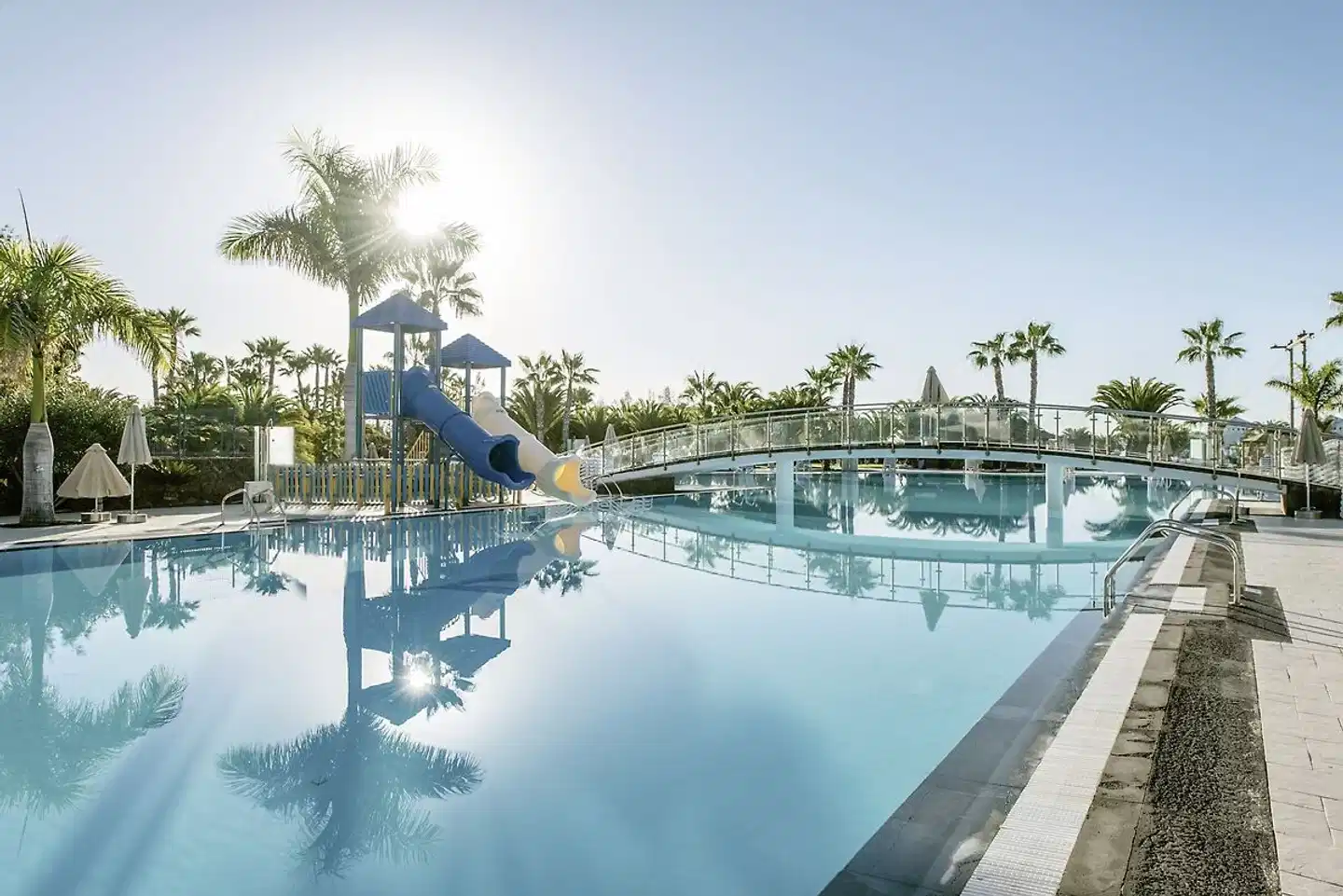 THB Tropical Island Pool