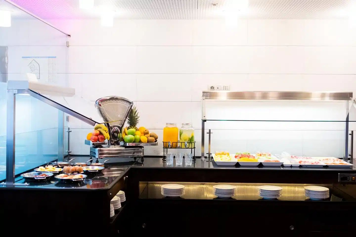 SANA Capitol Hotel Restaurant