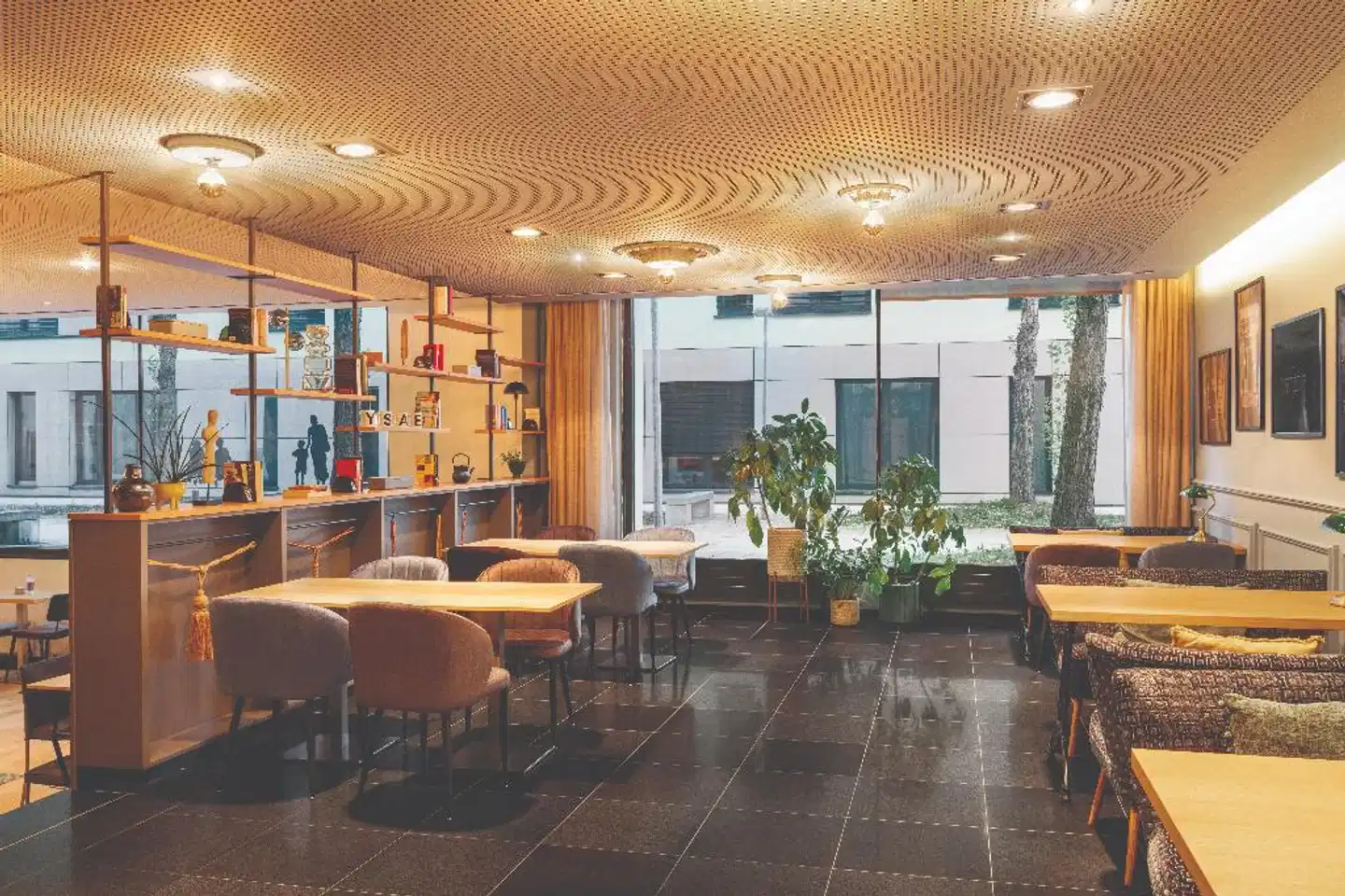 Vienna House Easy by Wyndham Stuttgart Lobby