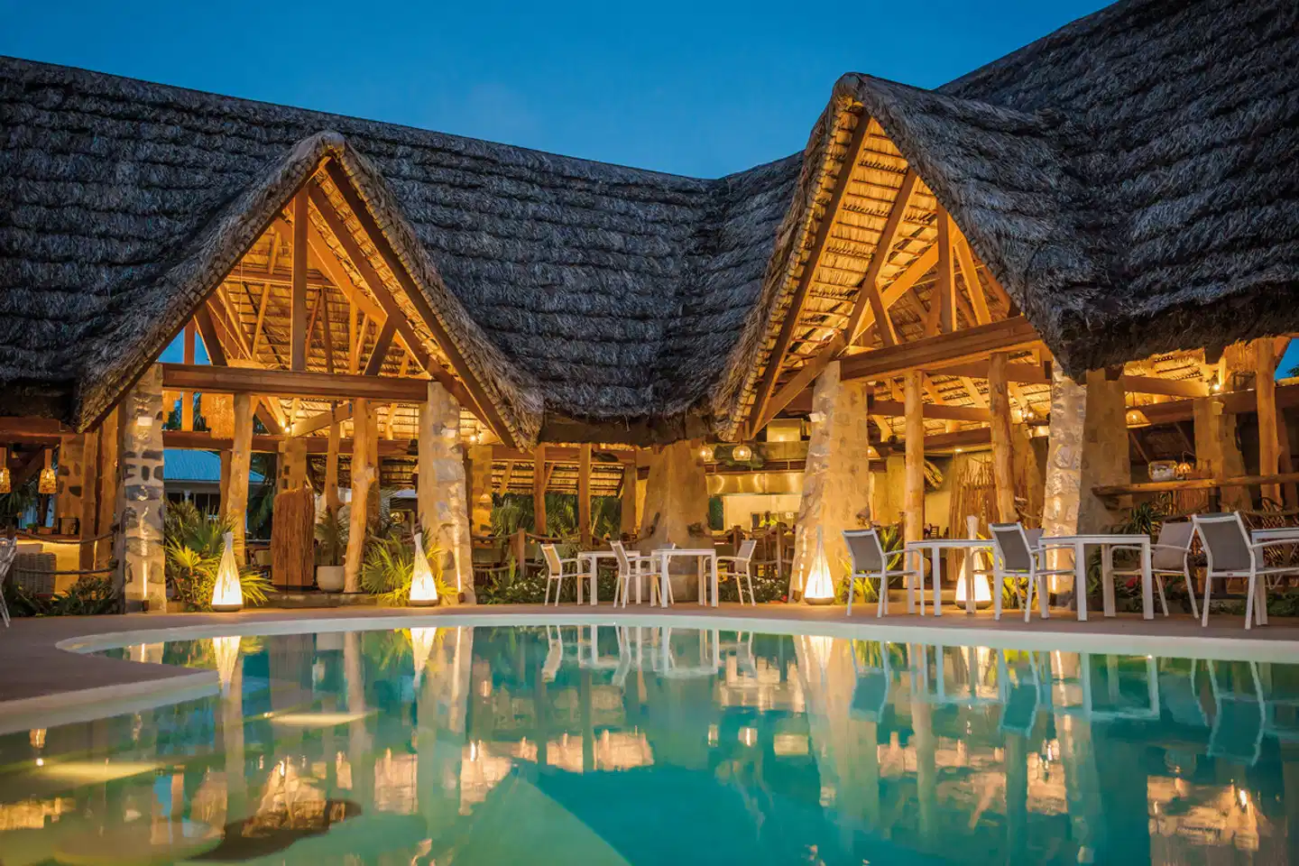 Les Lauriers Eco Hotel & Restaurant Hallenbad