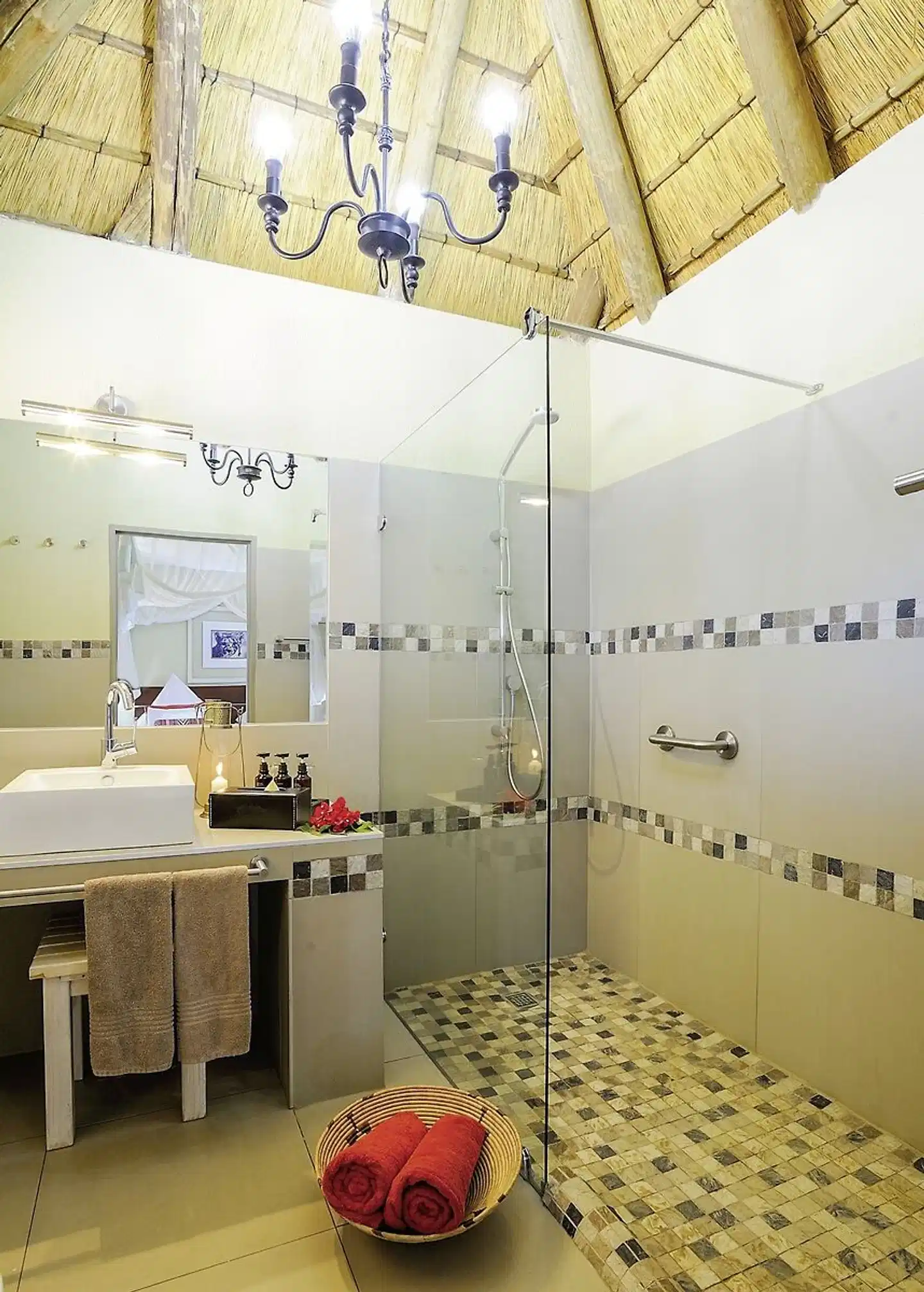 Frans Indongo Lodge Badezimmer