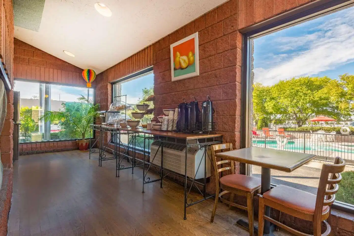 Ramada by Wyndham Albuquerque Airport Restaurant