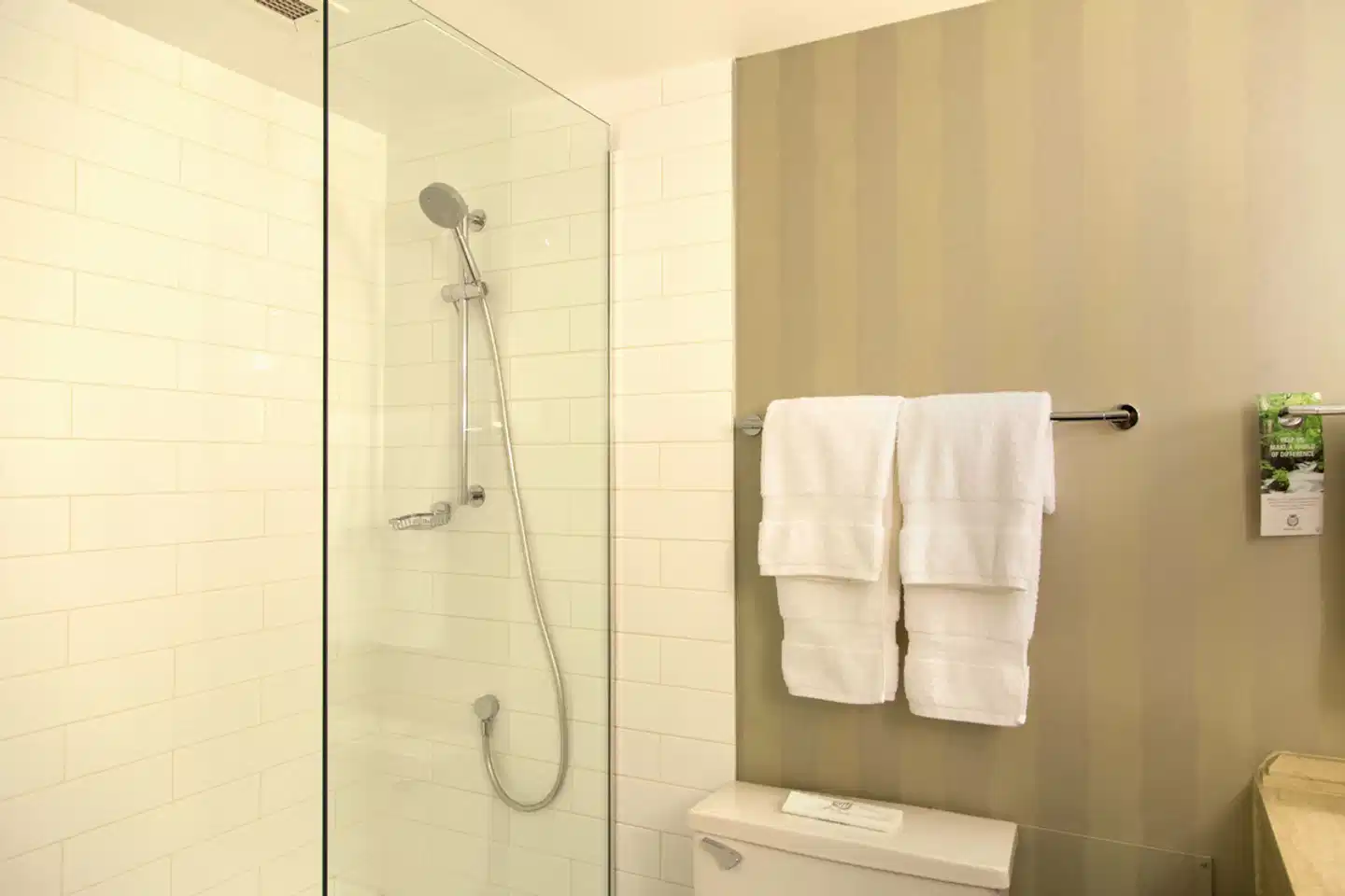 Sandman Signature Edmonton Downtown Badezimmer