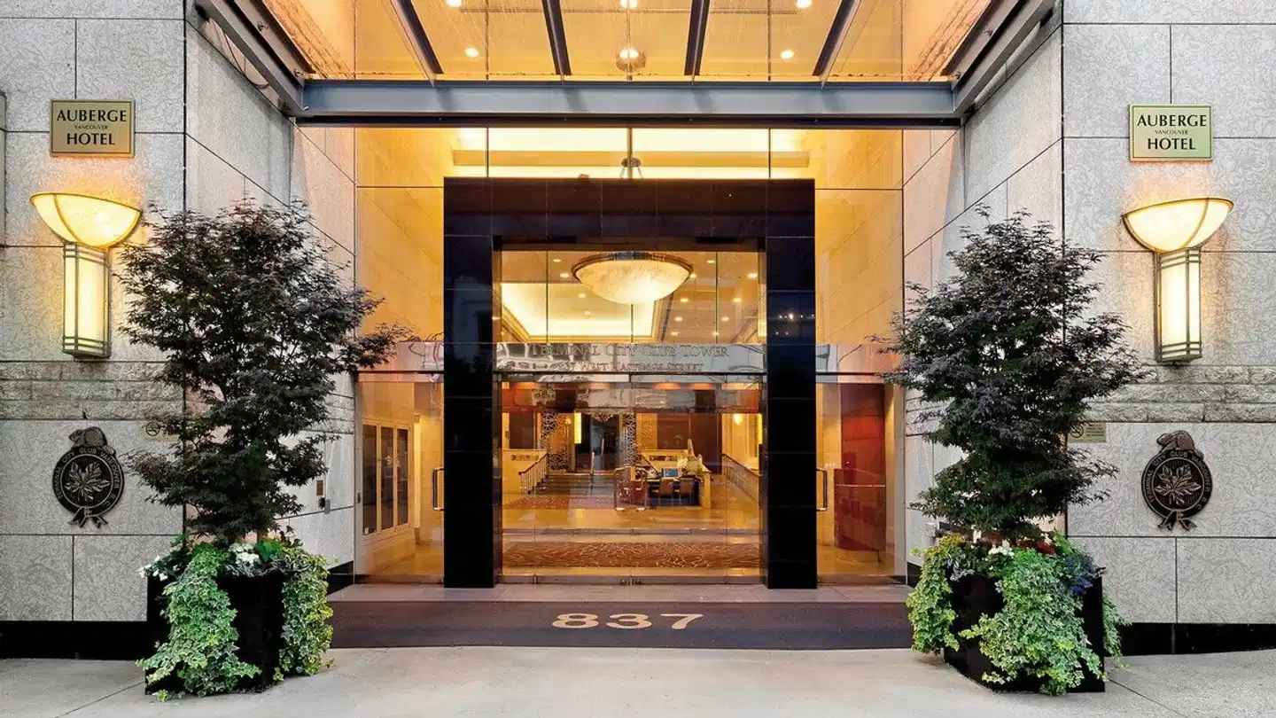 Auberge Vancouver Hotel Aussenansicht