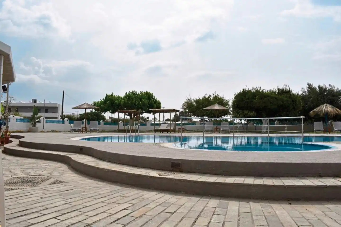 Manos Pension Pool