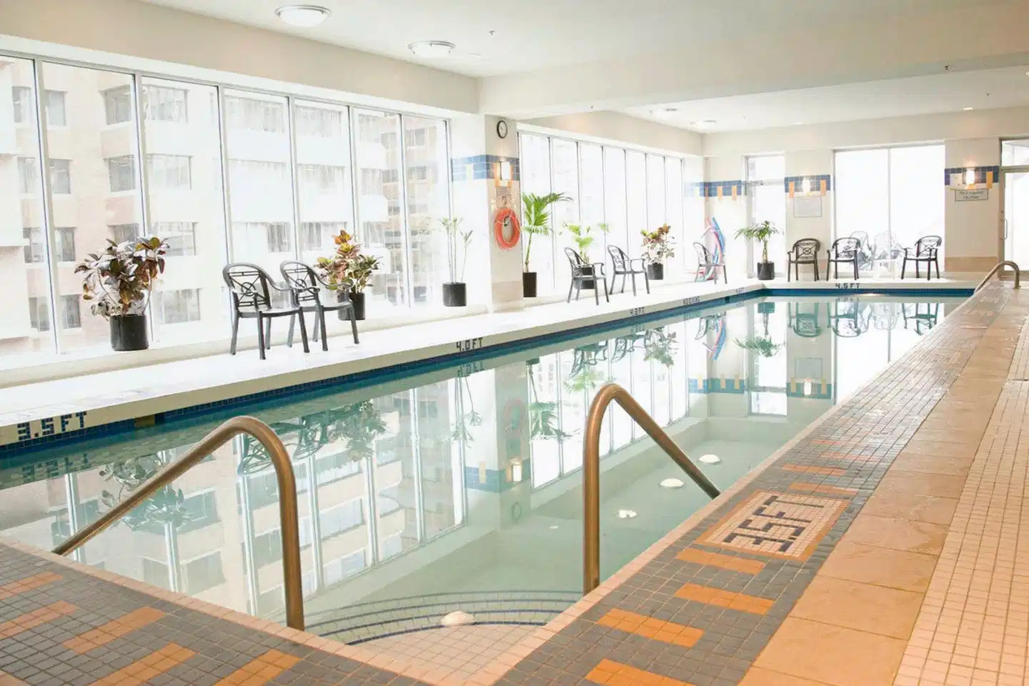 Vancouver Marriott Pinnacle Downtown Hallenbad