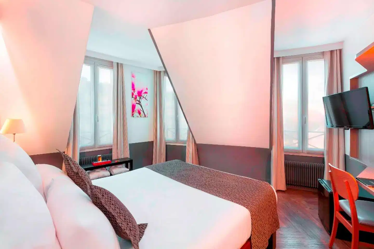 Contact Hotel Alizé Montmartre Wohnbeispiel